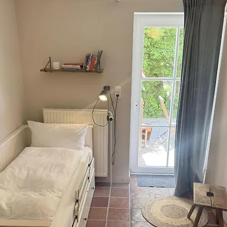 Haus-achtern-diek-whg-02 Apartment *